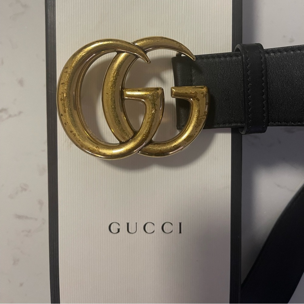 Women’s Gucci Marmont Leather Belt (black with gold hardware)